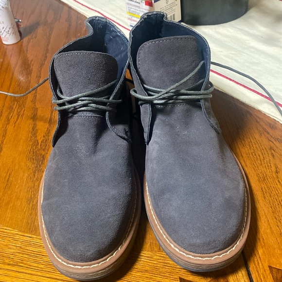 Mens Joseph Abboud boots Leather upper and lining. Worn 2x. In great condition.